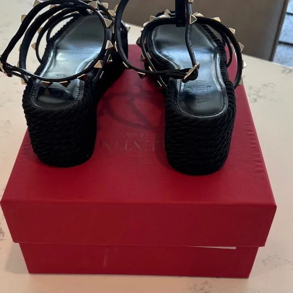 Valentino Black Pyramid-Stud Wedge Sandals 40 - Picture 5 of 9